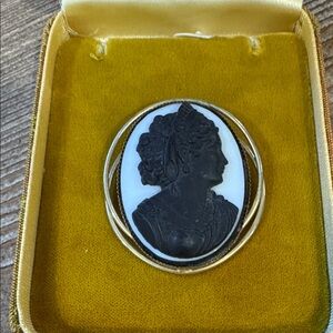 Elegant Black and White Vintage Cameo Brooch